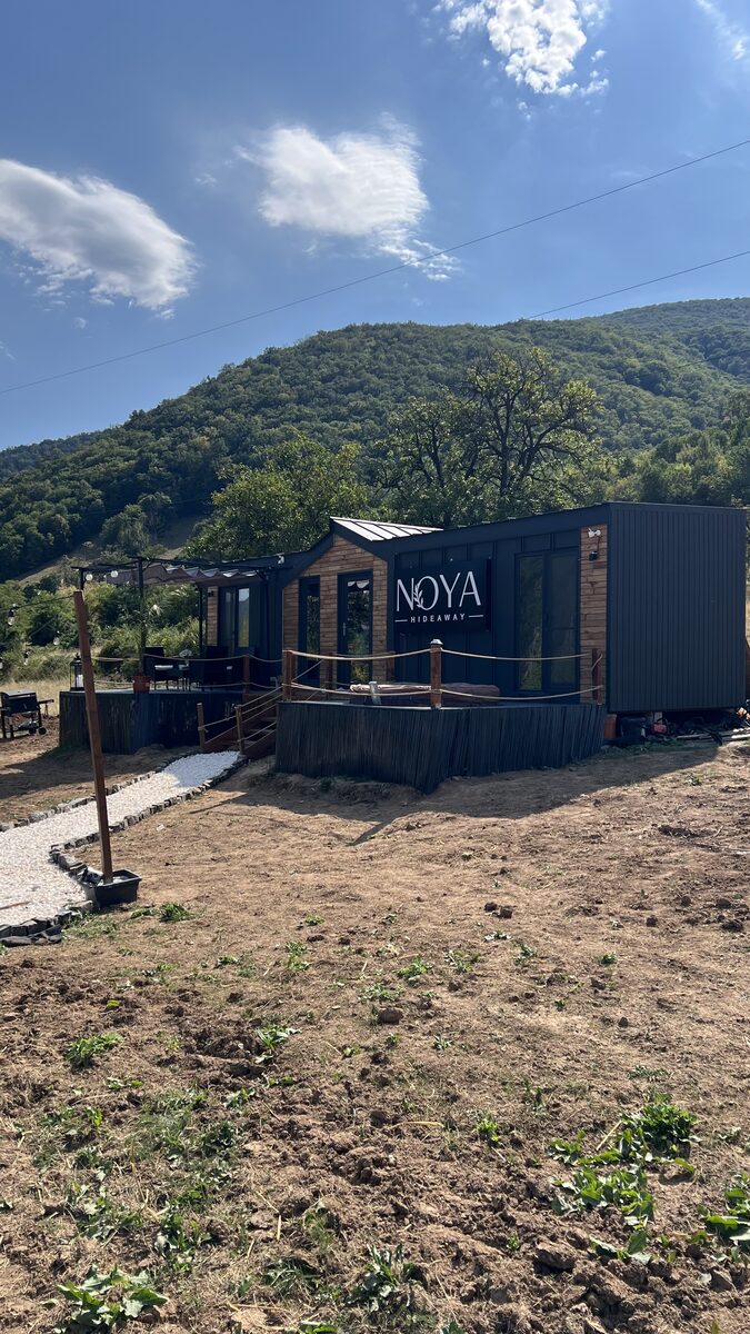 Cabana si muntele