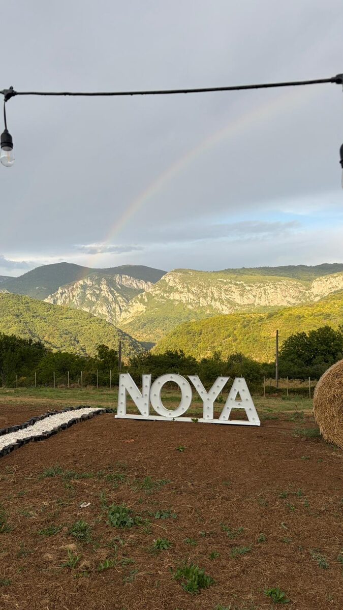 Curcubeu peste NOYA