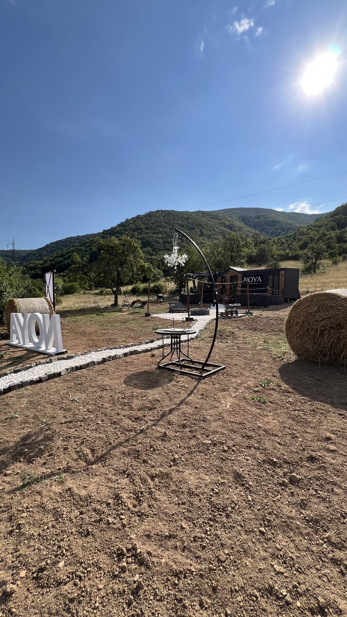 Amiaza pe camp